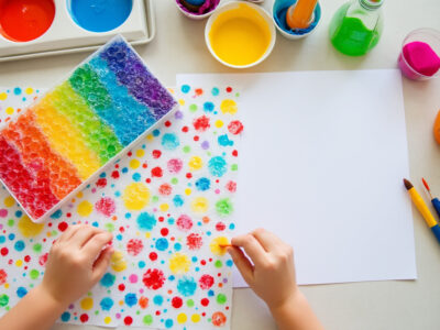 art activities for preschoolers, bubble wrap art