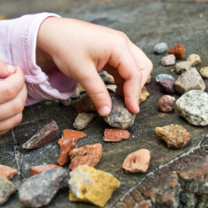 preschool games, collect rocks